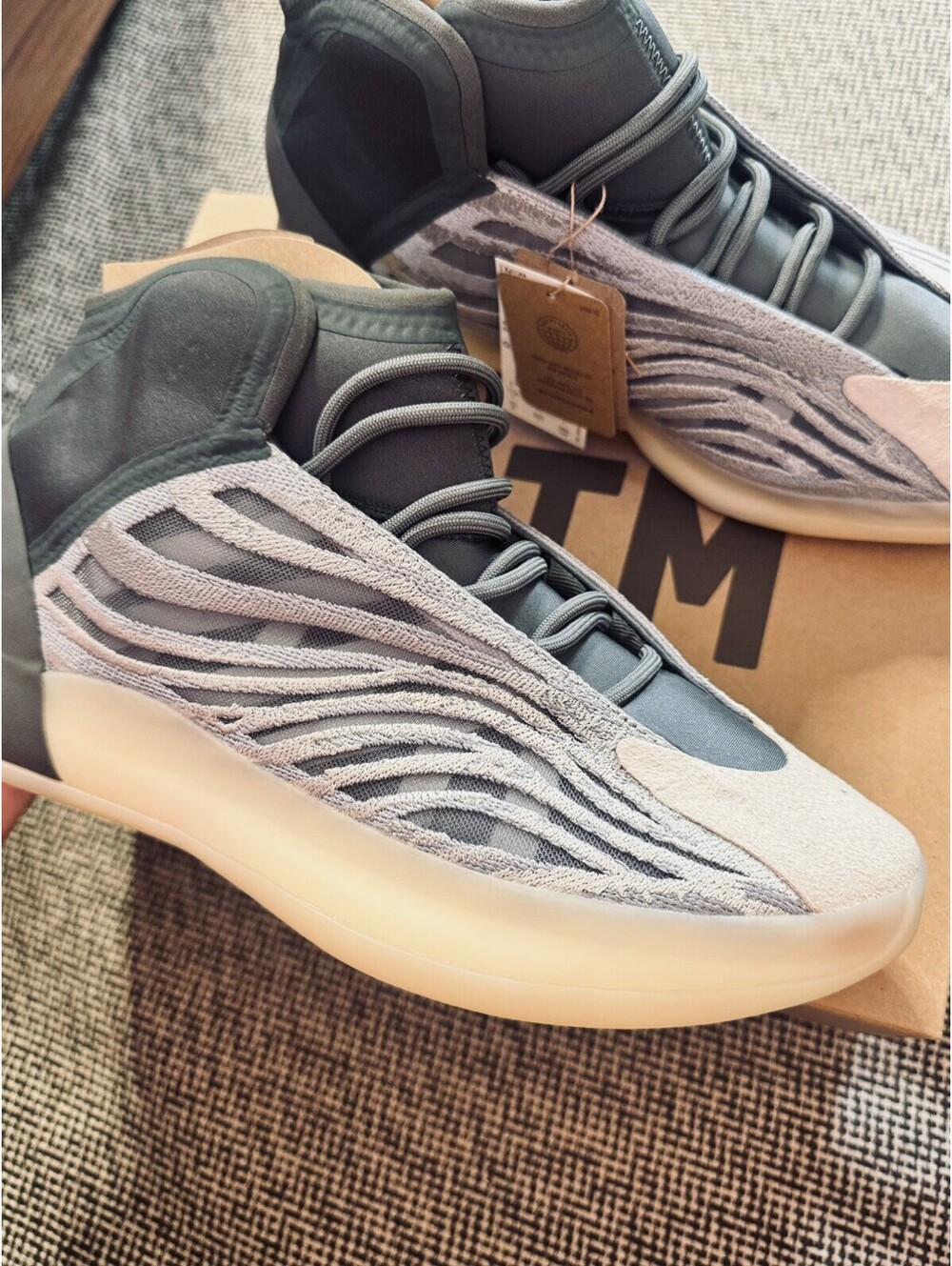 NEW Yeezy Size 12 YZY Qntm Men Gray Casual Basketball GX6594